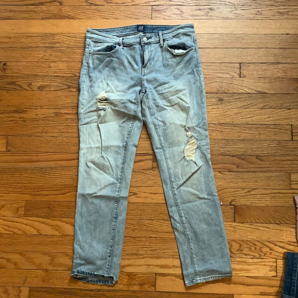 Girlfriend jeans